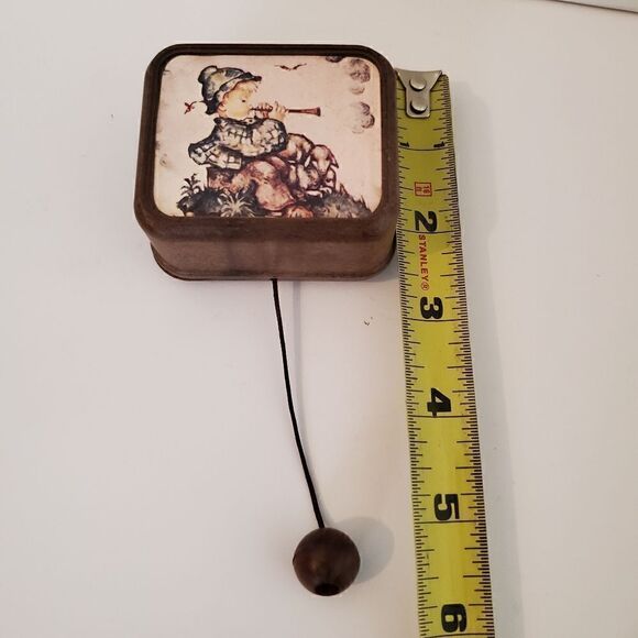 Vintage Hummel Japan Music Box Pull string - Picture 4 of 5